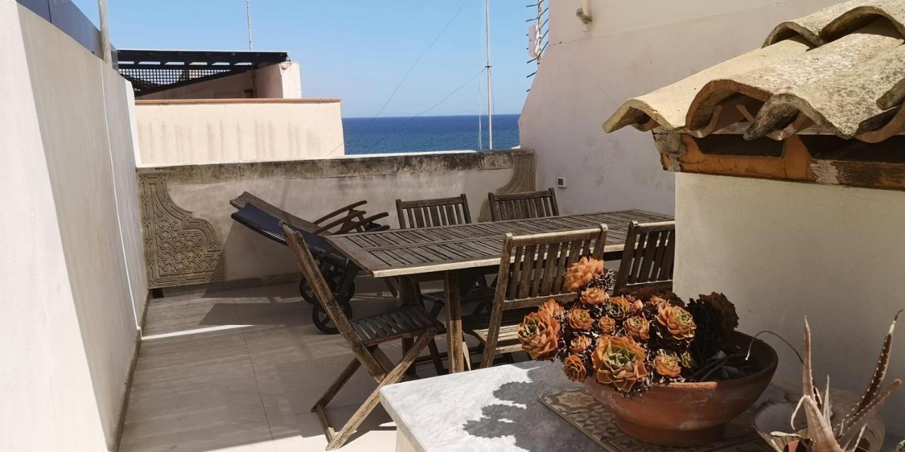 Sea-View Terrace & Bikes Moon Ortigia Holiday Home 시라쿠사 외부 사진