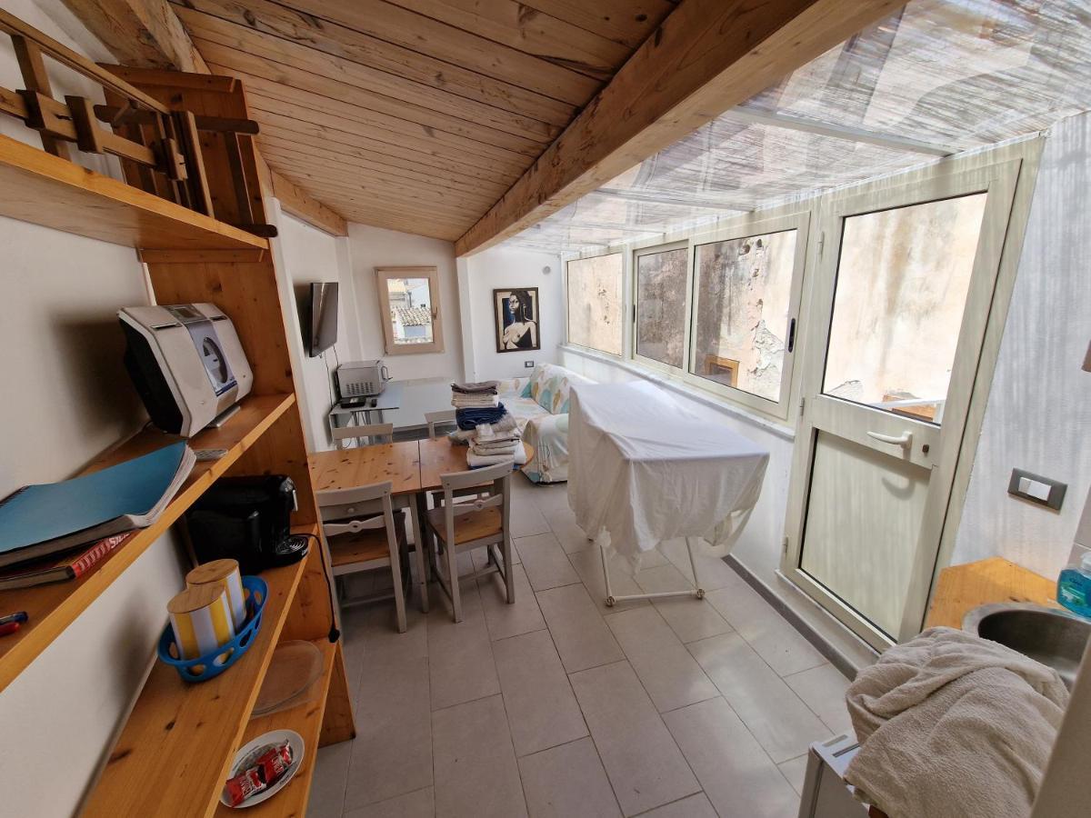 Sea-View Terrace & Bikes Moon Ortigia Holiday Home 시라쿠사 외부 사진